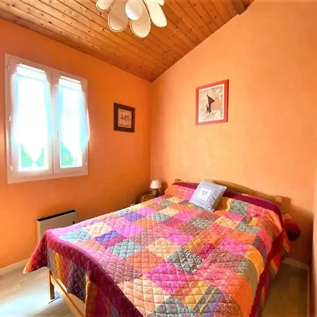 Appartement Lumineux Avec Balcon, Proche Plages Et Commerces, Parking Privatif, Pour 6 Personnes - Fr-1-494-193